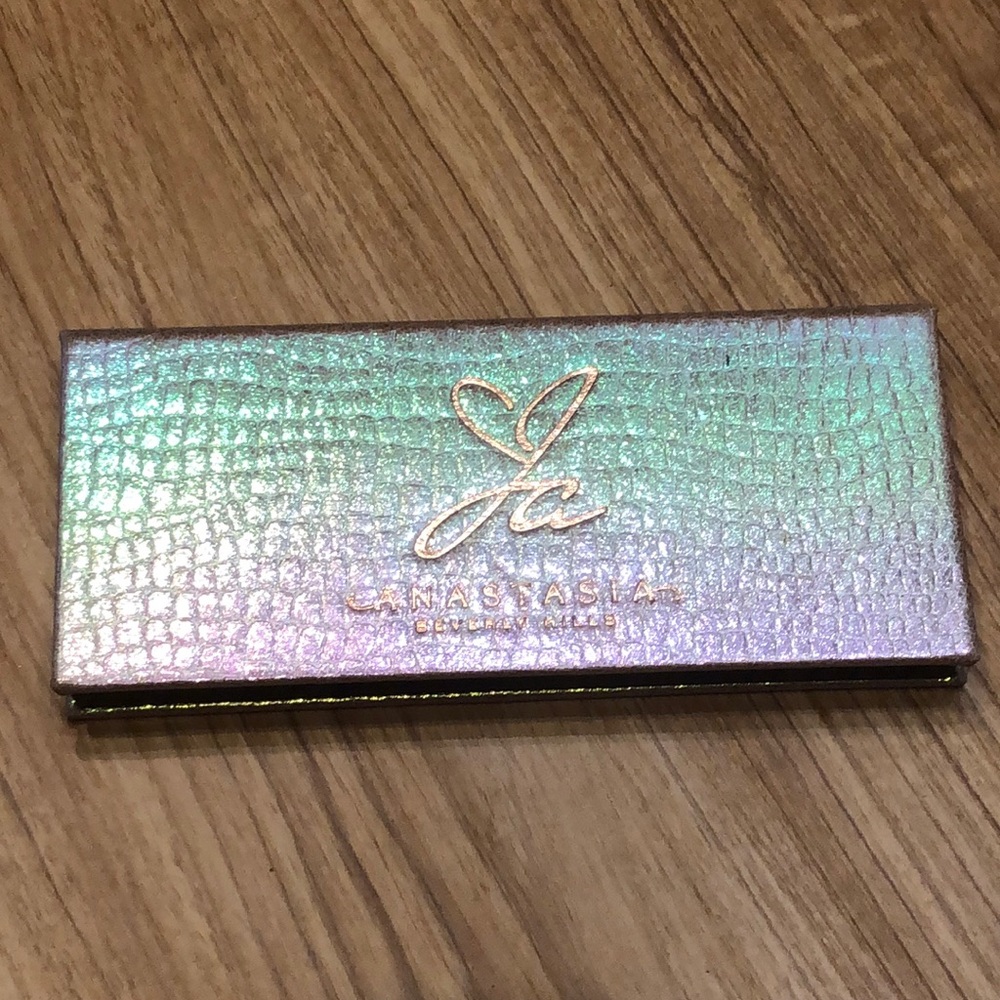 AUTHENTIC! LIMITED EDITION ABH X JACKIE AINA